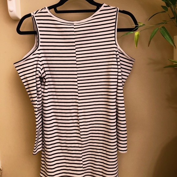 Acemi | Striped Long-Sleeve Cold Shoulder Top - Picture 2 of 4